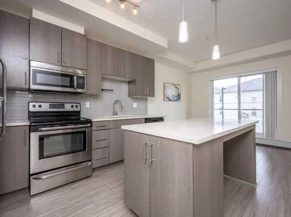 15233 1st St SE, Calgary, AB