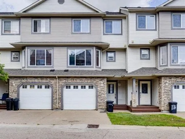 400 SW Williams Dr #14, Wood Buffalo, AB T9H 5R7