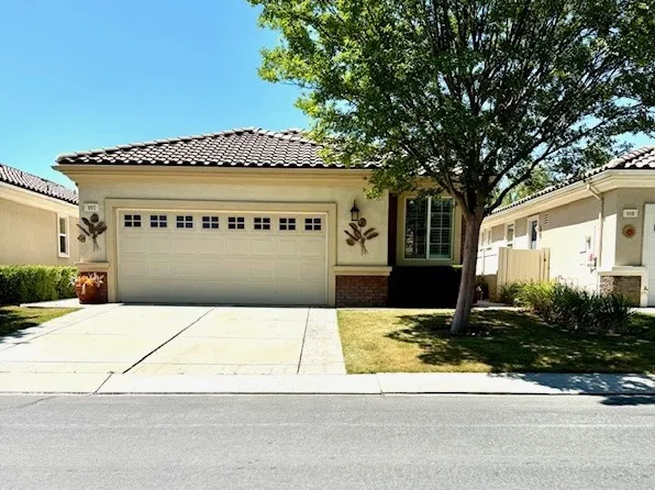 993 Blackhawk Dr, Beaumont, CA 92223