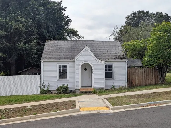 595 SW Clay St, Dallas, OR 97338