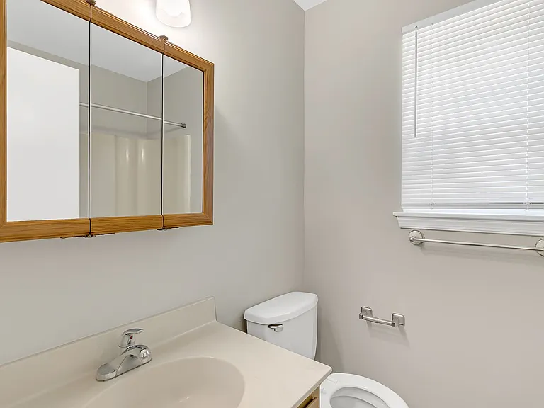 219 Springdale Way — Photo 7