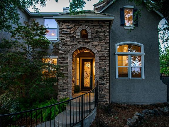 2nd image of 6208 Sweetgrass Ct