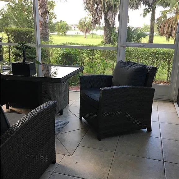 884 Hampton Cir #159 — Photo 5