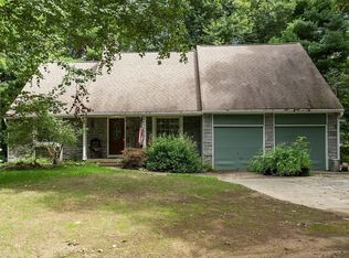 192 Chipper Hill Rd, Northbridge, MA 01534