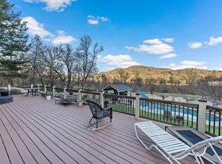 14549 Highway 234, Gold Hill, OR 97525
