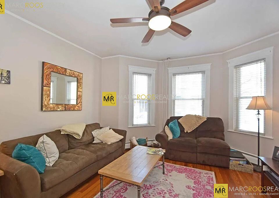 1st image of 759 E 7th St #1