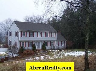 9 Colonial Ridge Dr, Gaylordsville, CT 06755