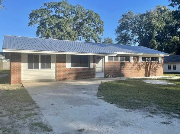 1112 Dilworth St, Saint Marys, GA 31558