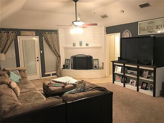 3rd image of 7616 Kimberly Ct