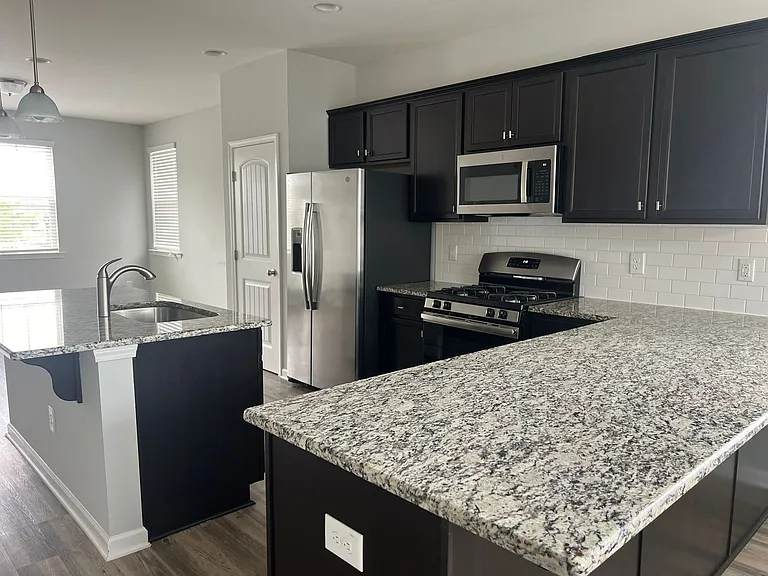 5312 Daydream Dr — Photo 7
