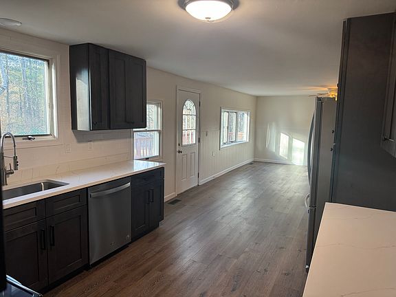 Kitchen / dining area
