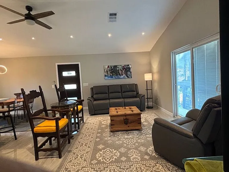 6088 De La Rosa Ln #1 — Photo 21