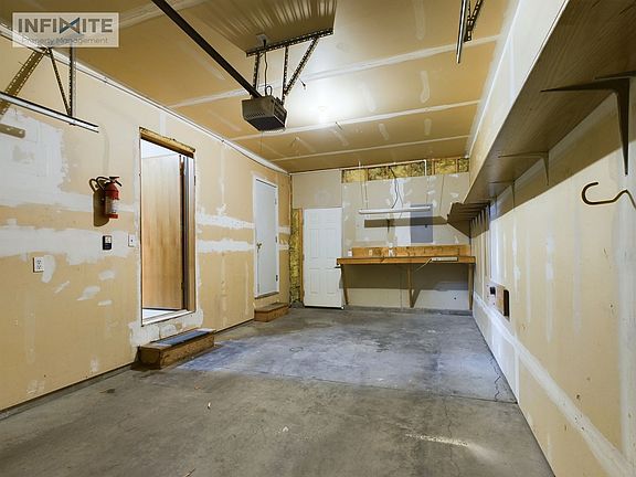 5th image of 704 N 22nd Ave APT 2