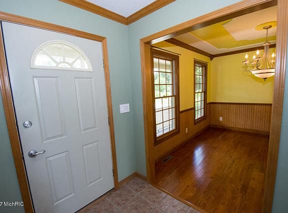 2nd image of 26251 Hillview Dr