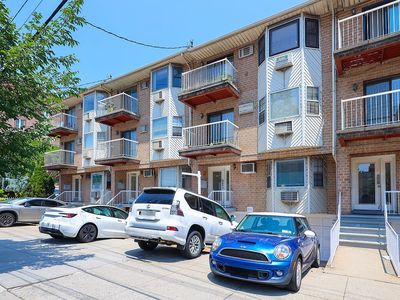 1205 65th St APT A, Brooklyn, NY, 11219