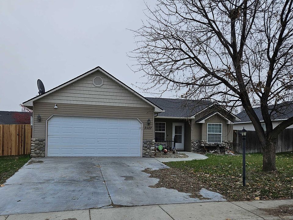 2nd image of 3507 Manchester Dr