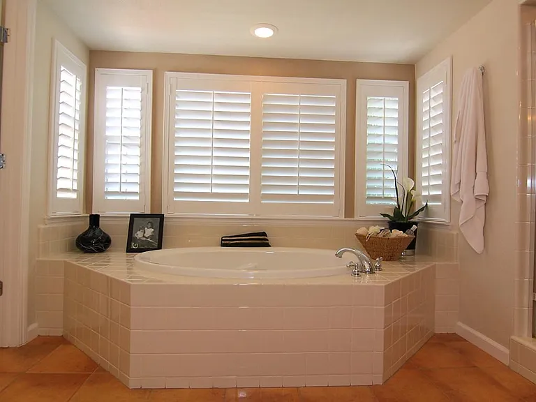 850 Belmont Ln — Photo 15