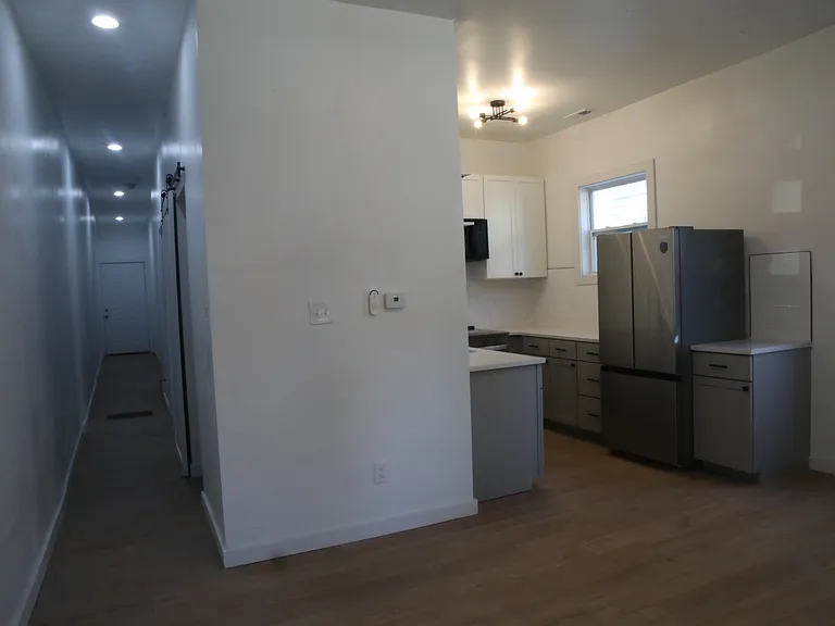 2109 Stansbury St — Photo 3