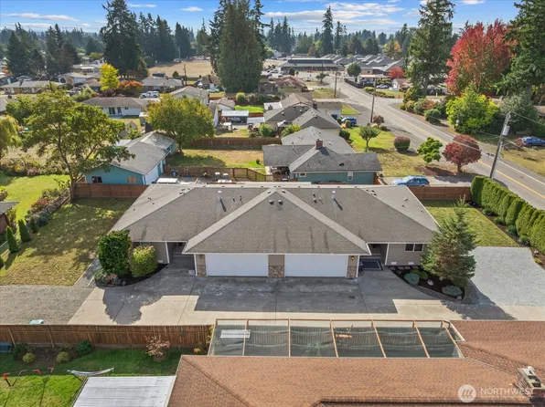 8719 52nd Avenue NE #A & B, Marysville, WA 98270