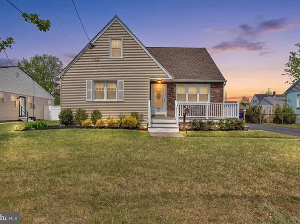 171 Oxford Rd, Cinnaminson, NJ 08077