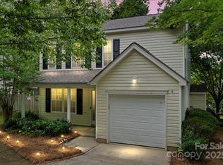 1410 Swaying Branch Ln, Clover, SC 29710