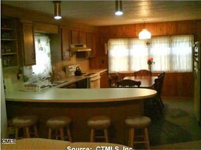 3rd image of 135 Woodland Park