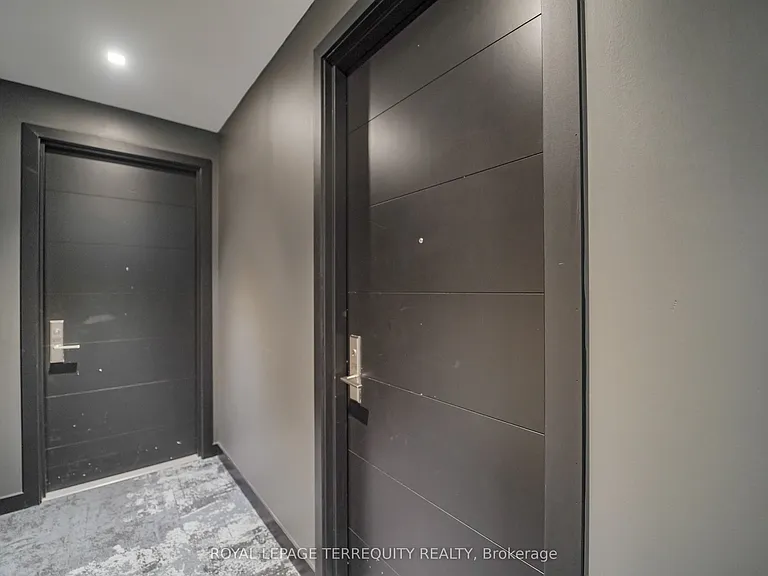 488 University Ave #5008 — Photo 40