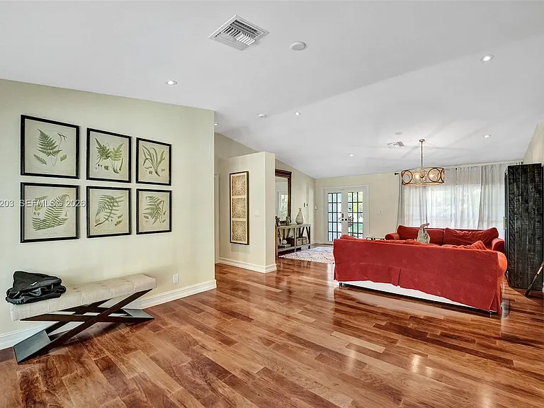22180 Woodset Ln — Photo 19