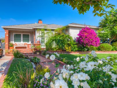 7432 Westlawn Ave, Los Angeles, CA, 90045