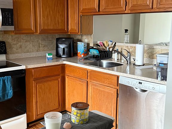 2nd image of 3705 Sudley Ford Ct