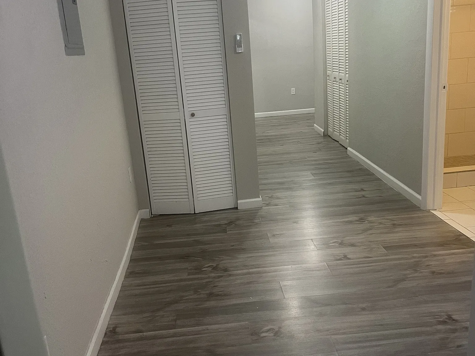W 60th St, Hialeah — Photo 3