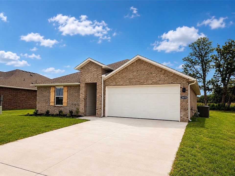 1st image of 3070 Laredo Ln