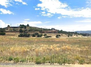 18442 S Niblick Dr, Peeples Valley, AZ 86332