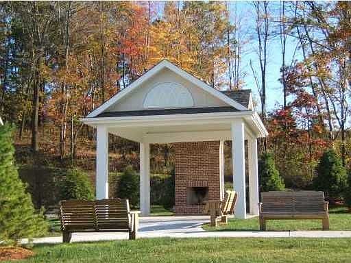 2nd image of 208 Georgetowne Ct #134