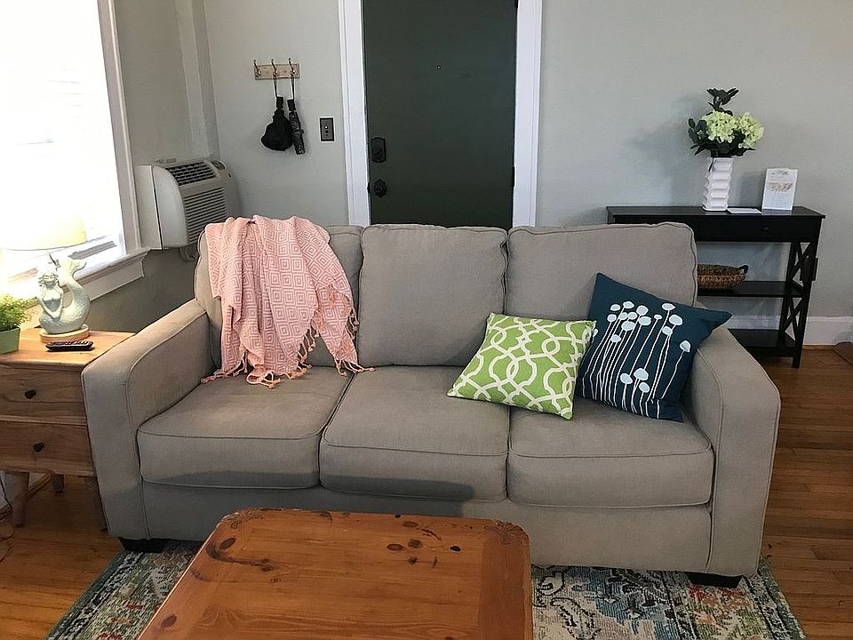 1st image of 1611 Michigan Ave APT 17