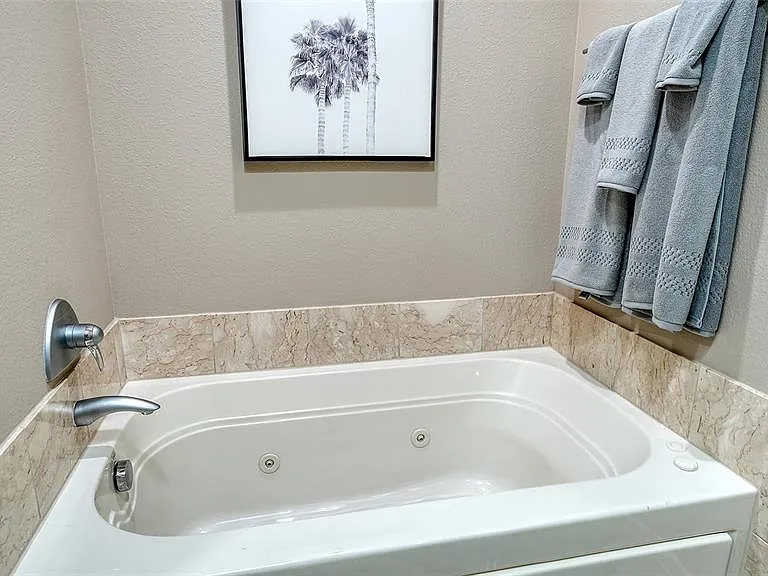 235 Cocoanut Ave #106B — Photo 23