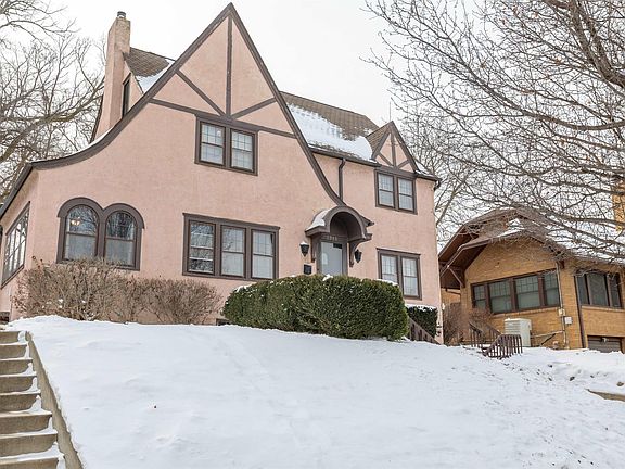 2nd image of 2948 Sunset Cir