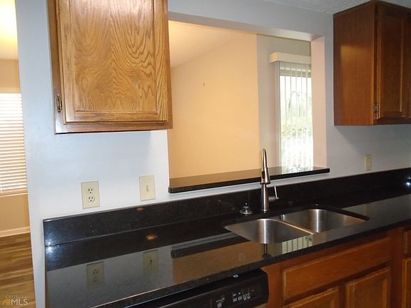 5th image of 75 Rumson Ct SE