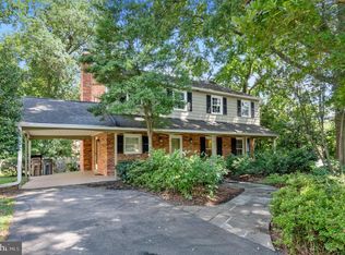 62 Orchard Way N, Rockville, MD 20854