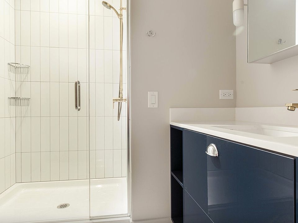1st image of 670 N Lasalle St #407