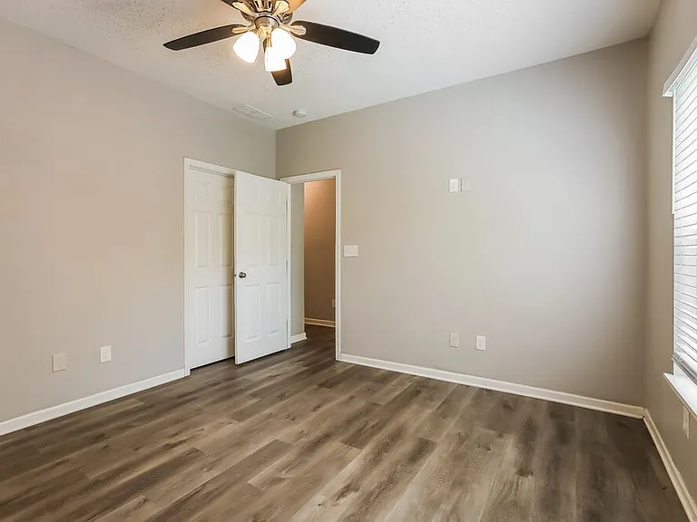 7150 Parklake Pl — Photo 9