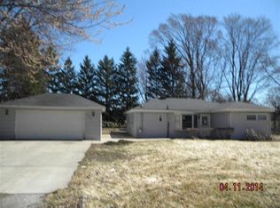 953 Leddy Rd, Saginaw, MI 48609