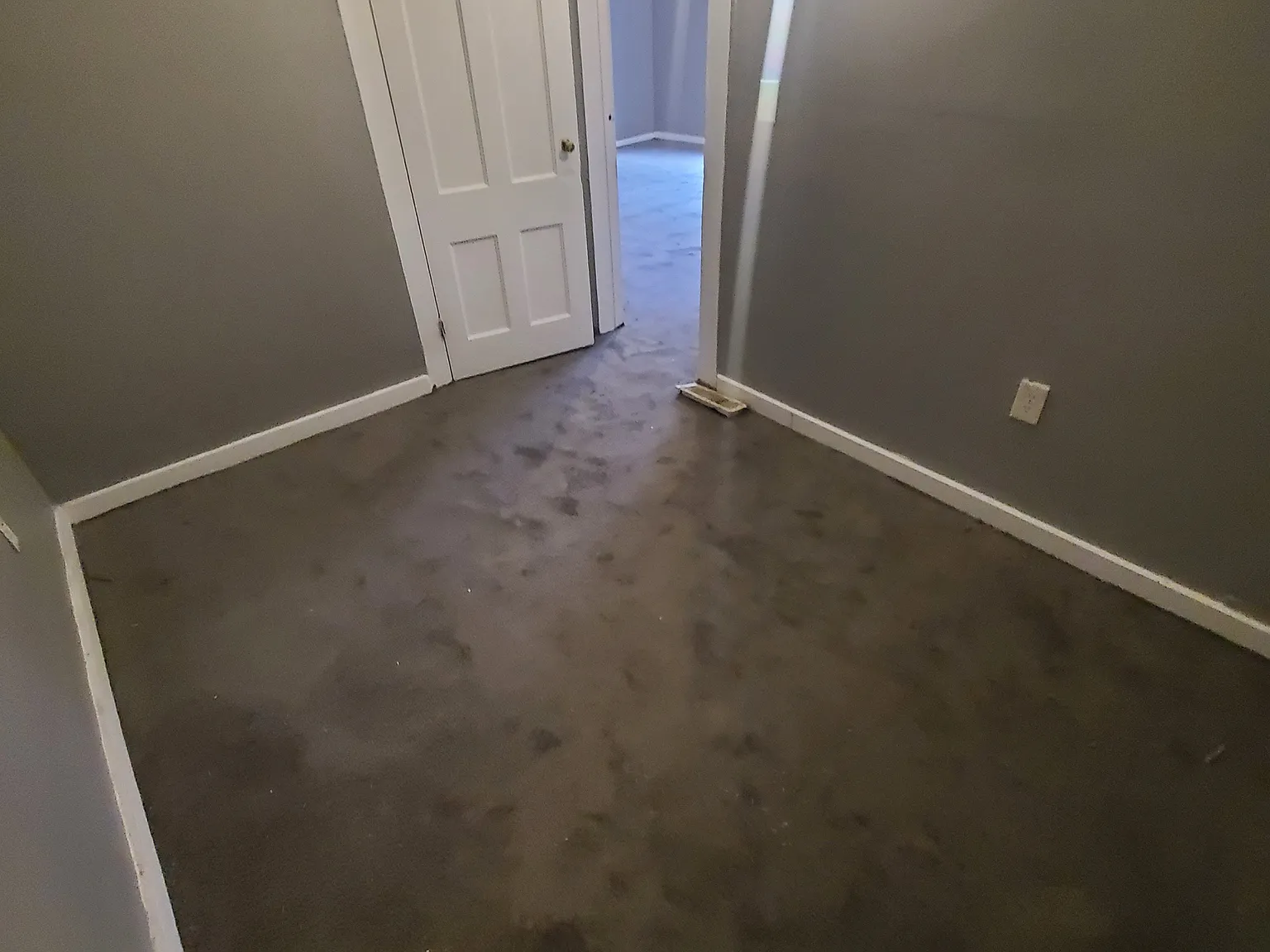 473 Howard St — Photo 3