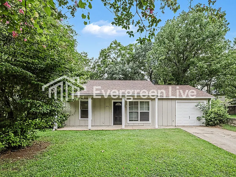 1056 Parkwest Ct — Photo 1