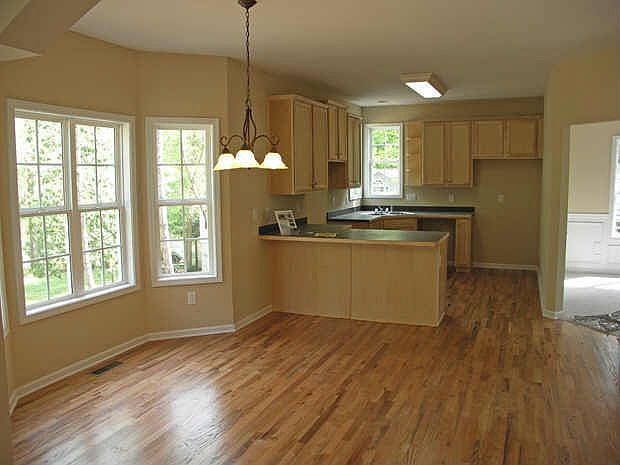 2nd image of 3319 Shadyside Rd SW