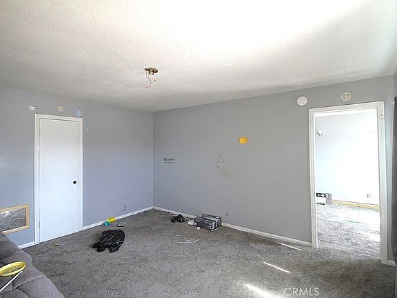 3rd image of 610 Chateau Way