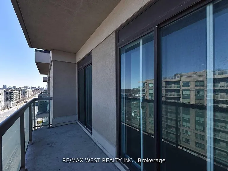 935 Sheppard Ave W #Penthouse 810 — Photo 40