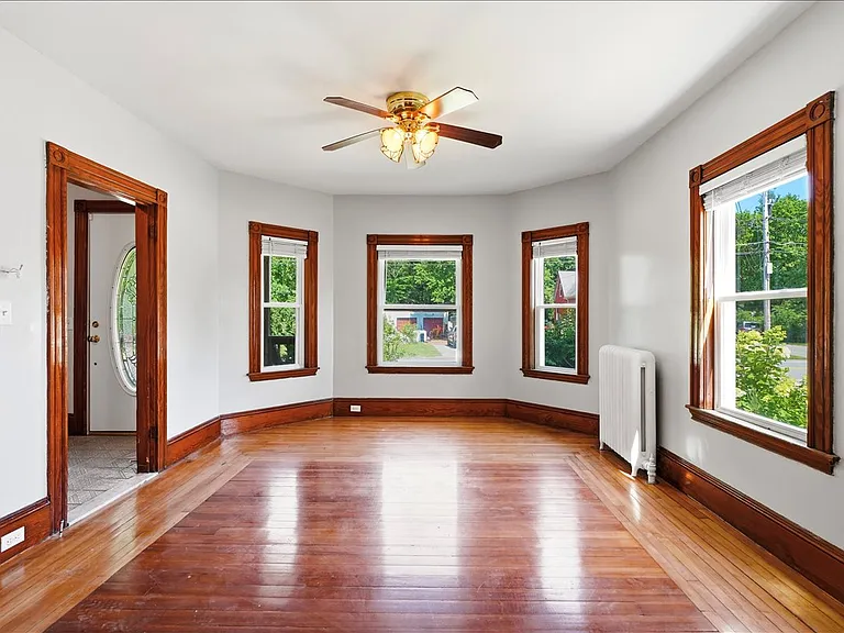 352 Beulah St #1 — Photo 19