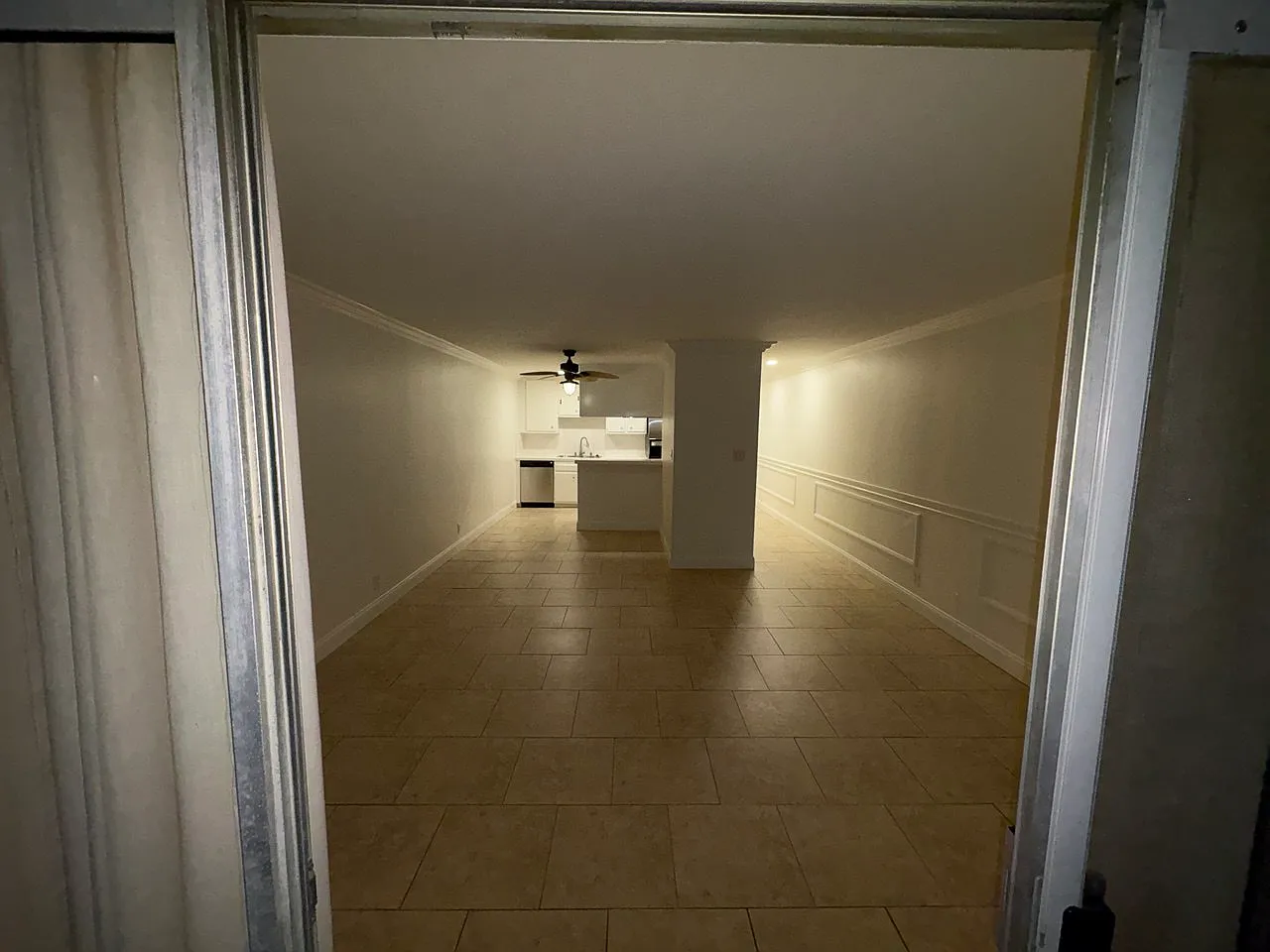 1 bed, 903 sqft, $2,700 — Photo 3