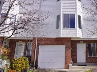 70 Bianca Ct, Staten Island, NY 10312